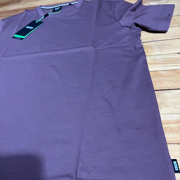 ๐ฅSOLD๐ฅ ๐ฏ Authentic Hugo boss t-shirt - Picture 3 of 4